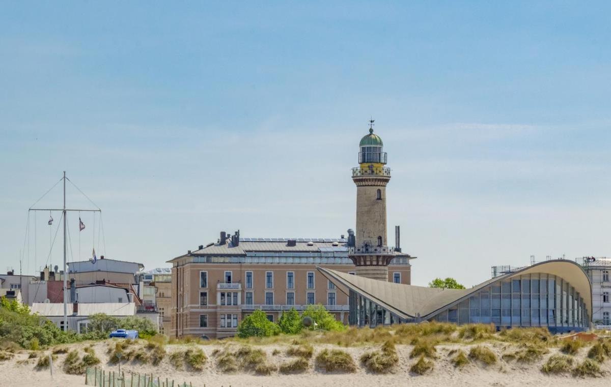 Strandmuschel, Ca 100M Z. Alten Strom 로스토크 외부 사진